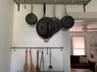 Cute & Quiet Garage Apt Home - Houston - 5