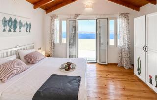 Nice Home In Plaka With House Sea View - Plaka - 5