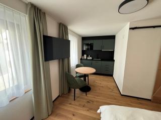 Appart Hotel Pitschonia Self Check-In - 8