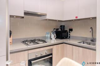 Charming Classic 1BR Apartment in Sobha Hartland - Dubai - 9