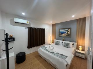 65 Pradit - Nai Yang Beach - 7