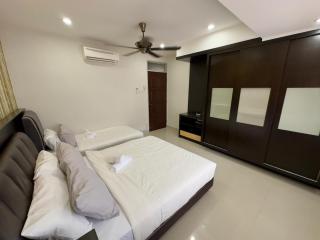 Landed House Gelugor 5Room 3Bath - Gelugor - 9