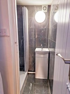 Attractive 4 bedroom entire house in Nottingham - Stapleford - 9