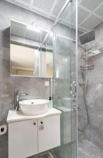 Comfortable villa with garden in “Urla İskele” - Urla - 2