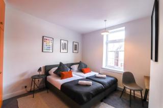 Beautiful 3 Bedroom House - Sleeps 5 Free Parking - Longley - 4