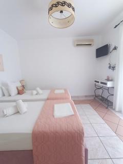 Katerina Rooms - Città di Tinos - 9