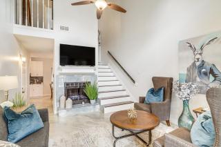Houston Retreat w/ Smart TVs: Walk to Golf Course! - 0