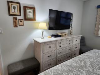 Holiday Villas II ON THE BEACH w/Intercoastal View - Clearwater Beach - 1