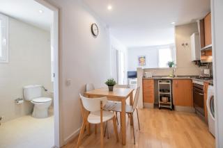 23PTBG1090 - Beautiful 2BR Apartment near Sants - Barcelone - 9