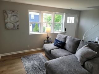 Davenport Dwellings 2 Bd by UNMC - 7