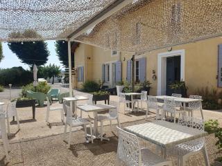 Le Mas des Quintrands Manosque - Motel de charme - Manosque - 8