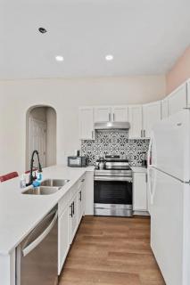 2 Units Combined-5BR-2 Living Rooms - 2 Kitchens - Indianápolis - 2