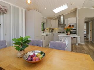 Waterside Lodge - 1