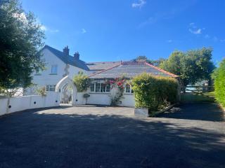 The Manor House Skerry Vore - Llandudno - 9
