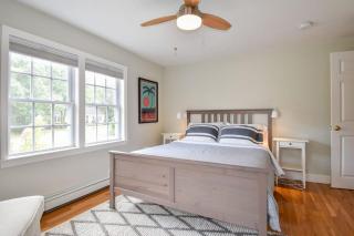 Fully Renovated Walk to Scargo Lake - 1