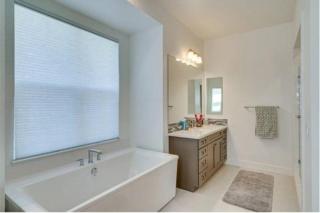 Waterfront Resort Style Villa - 5 min to fastwater - Oakley - 3