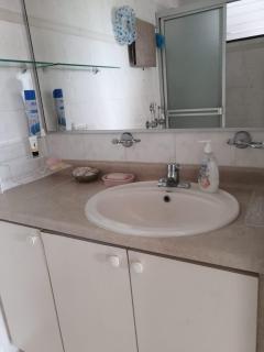 Amplia habitación con baño privado en Ciudad de Panamá - 6