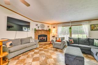 Cozy Home with Playground Near Hunter Ski Resort! - 5