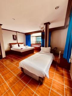 Centre Point Patong - 1
