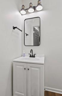 Historic Charming 2Story 10BR House - Sleep 20 - 9