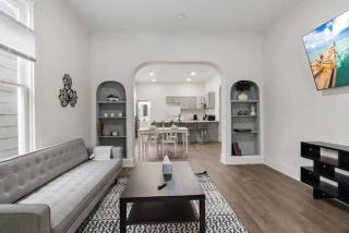 Historic Charming 2Story 10BR House - Sleep 20 - Indianápolis - 1