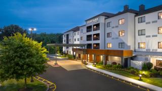 Courtyard by Marriott Danbury - Danbury - 8