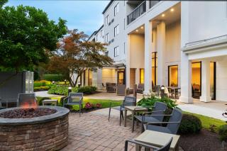 Courtyard by Marriott Danbury - Danbury - 7