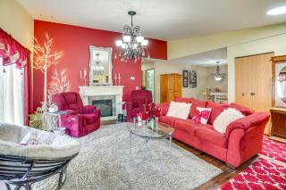 Pet-Friendly Sheboygan Home 4 Mi to Lake Michigan - 8
