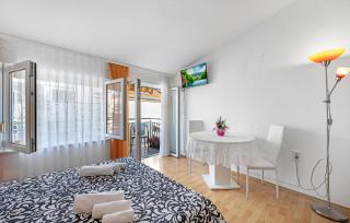 Cozy Apartment In Vodice With Wifi - Vodice - 6