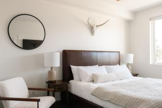 New Modern Charm - Hot Tub - Deck Views! - Fraser - 8