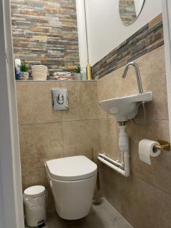 Appart Lumineux avec Jardin et Jacuzzi - Chambre Parentale - Full AC - Proche - CDG - Stade de France - Parc des Expositions - Le Blanc-Mesnil - 8