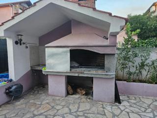 Apartment Ivan - Tribunj - 1