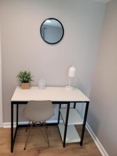 Davenport Dwellings-Newly furnished 3bd 2ba - 6