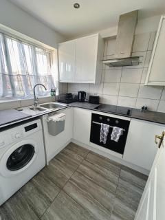 Great Contractor House with Private Garden Allocated Parking Close to Bedford River Embankment - Bedford - 7