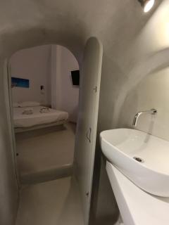 Basement Economy Center Rooms - 9