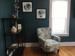 Center Midtown WalkUp - 4