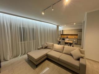 Sweet Home - 1
