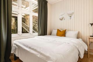 Nydelig hus med privat hage og fantastisk utsikt over Fisketorget, Bryggen og Bergen sentrum - Bergen - 7