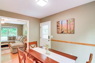 Campton Cottage with Hot Tub, Near Hiking and Climbing - Rogers - 4