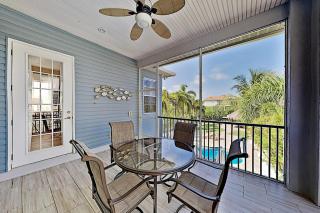 Seaside Retreat - Apollo Beach - 2
