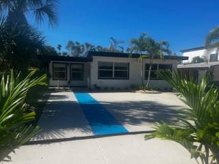 Pelican House - St Pete Beach - 2