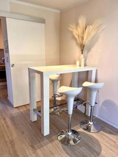 Stylish studio apartment with beautiful balcony - 9