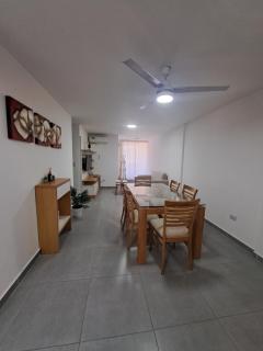 Departamento -Roma- Barrio General Paz - A una cuadra de 24 de septiembre y enfrente del Polideportivo By Apartcba - Córdoba - 7