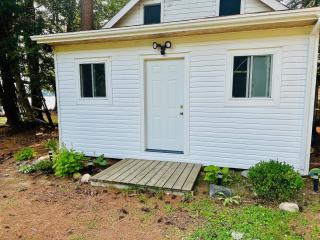 Muskoka Sandy Beach Cottage - 2