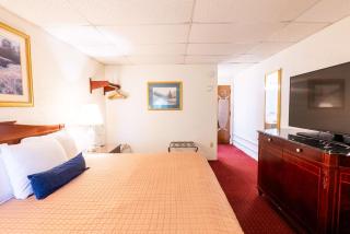 Fireside Inn and Suites Bangor - Bangor - 4