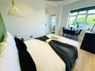 London City Center Top Studios next to Westfield Shopping & Attractions - Londra - 2