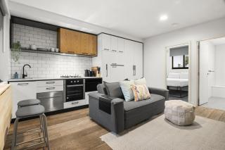 Elegant East Melbourne 1-Bed by Fitzroy Gardens - 7
