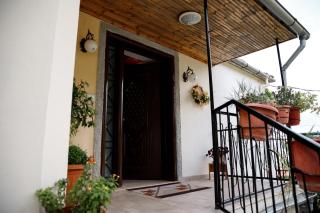 GuestHouse Te Bregu - Gjirokastër - 0