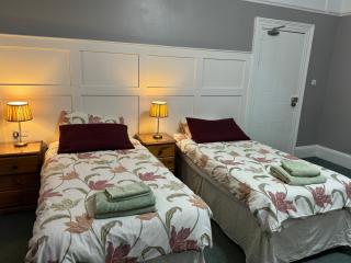 The Bliss 2 Home stay, Self check-in with Smart Lock, Non Smoking Home in and out - Southampton - 1