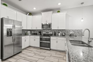 Luxury Retreat in ChampionsGate - 4